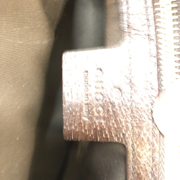 Gucci suede bag - like new authentic - Picture 7 of 8